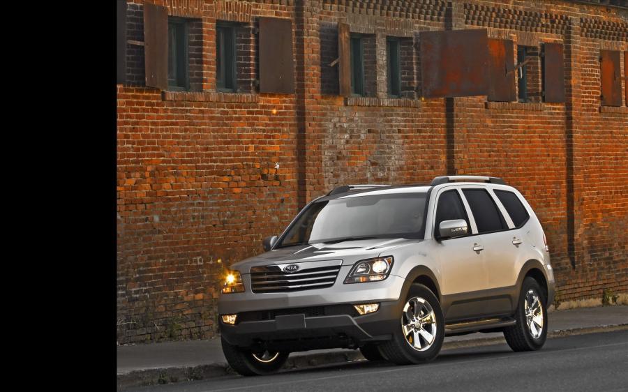  Kia Borrego 2009 года  (фото 77 из 345)